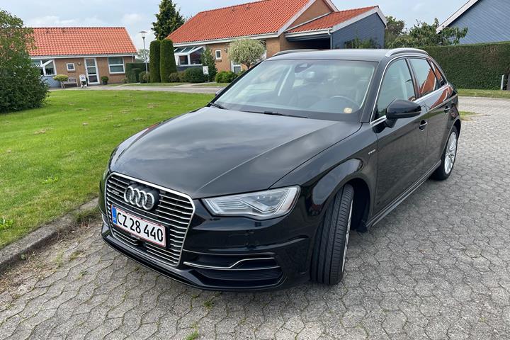 Sort Audi A3 fra 2015