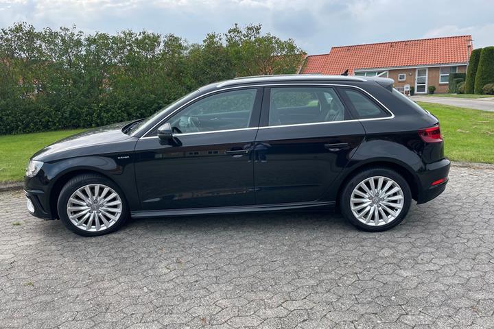 Sort Audi A3 fra 2015