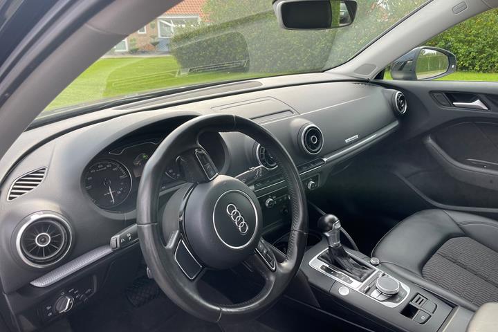 Sort Audi A3 fra 2015