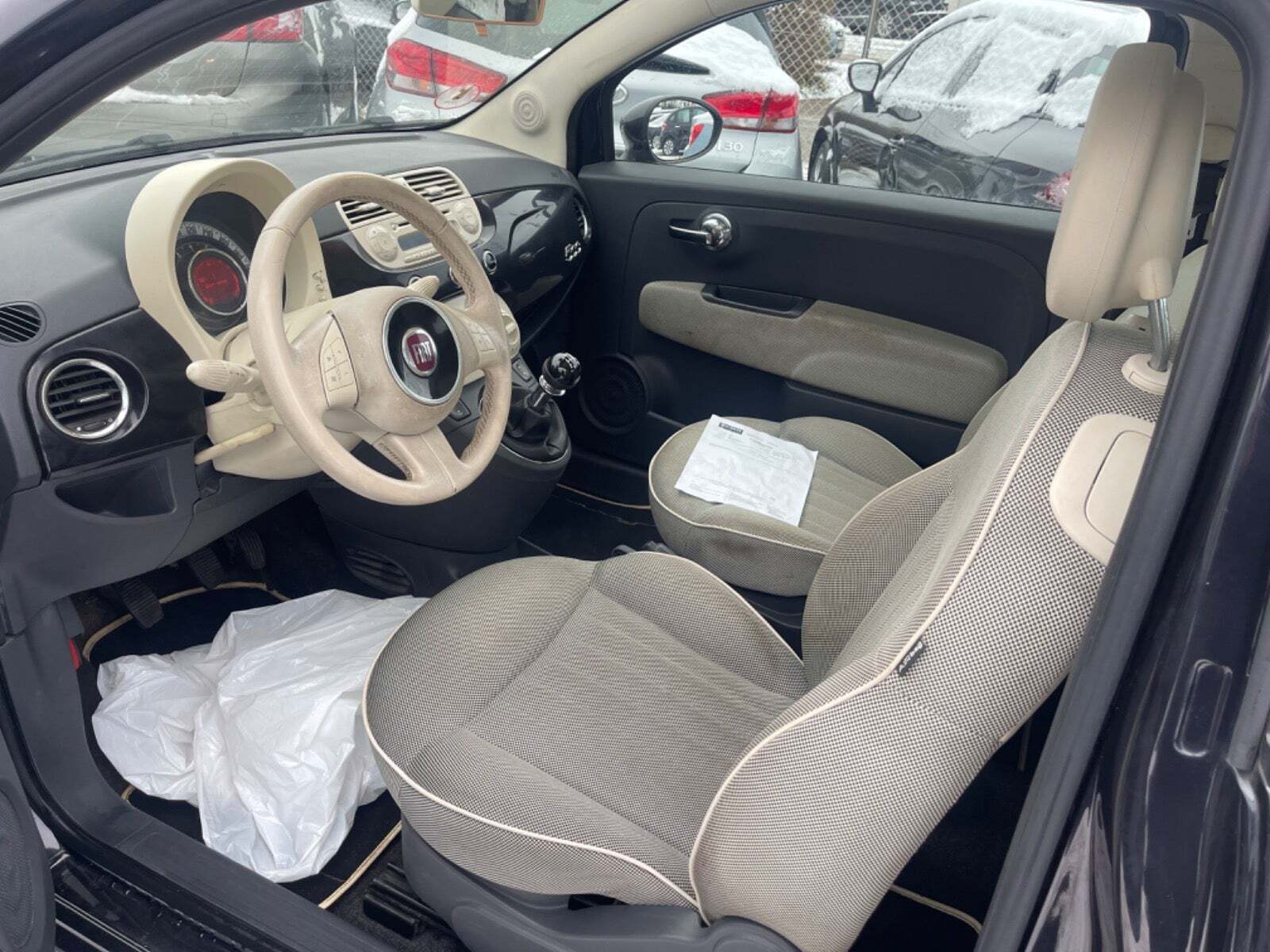 Sort Fiat 500 fra 2011