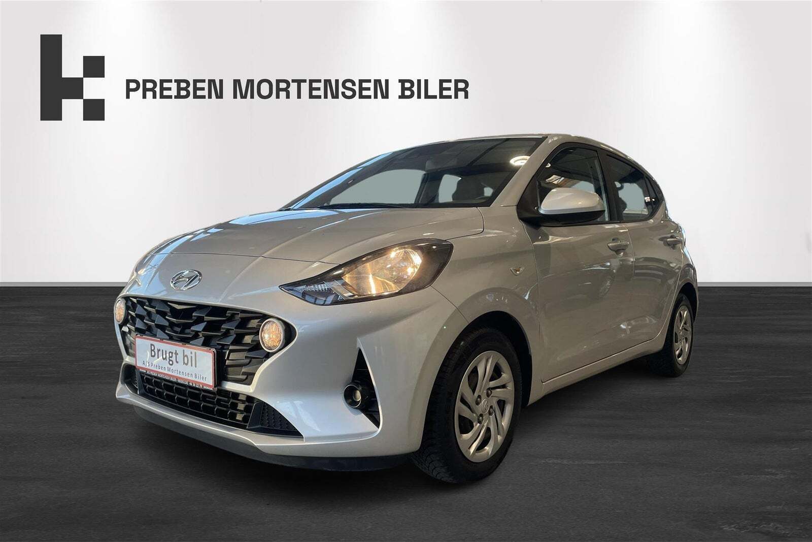 Grå Hyundai i10 fra 2020