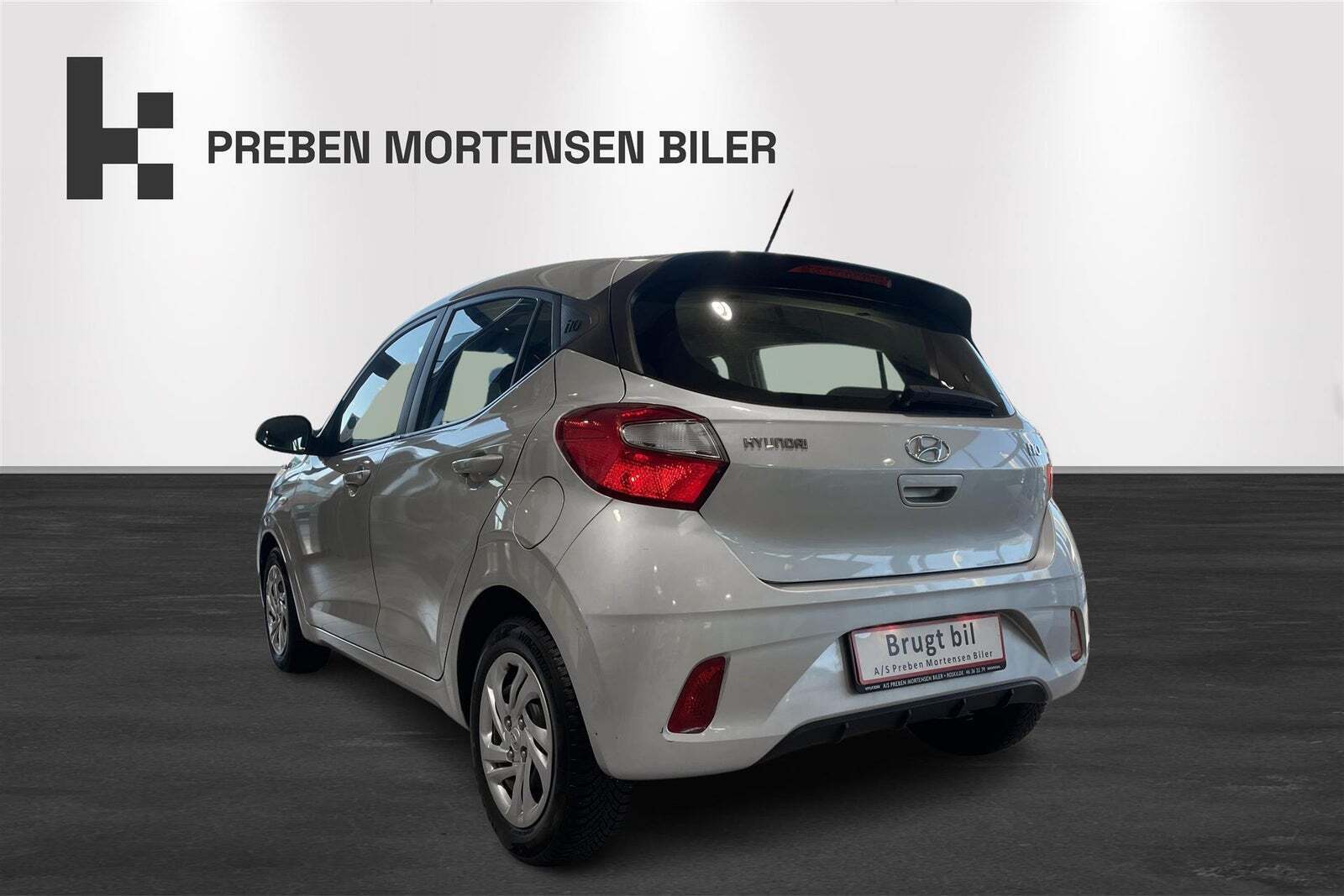 Grå Hyundai i10 fra 2020