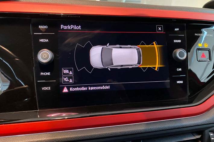 Rød VW Polo fra 2019