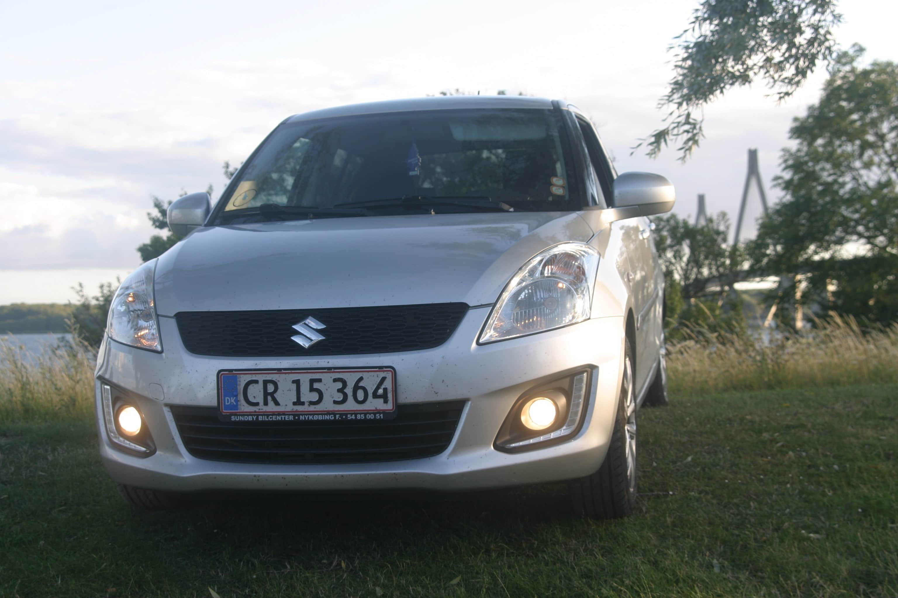 Sølv Suzuki Swift fra 2013