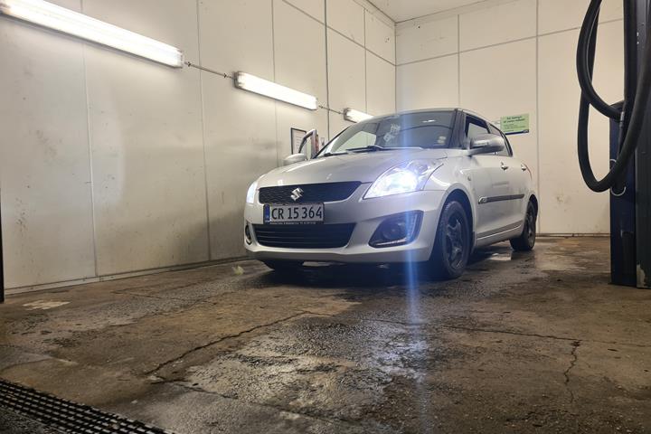 Sølv Suzuki Swift fra 2013
