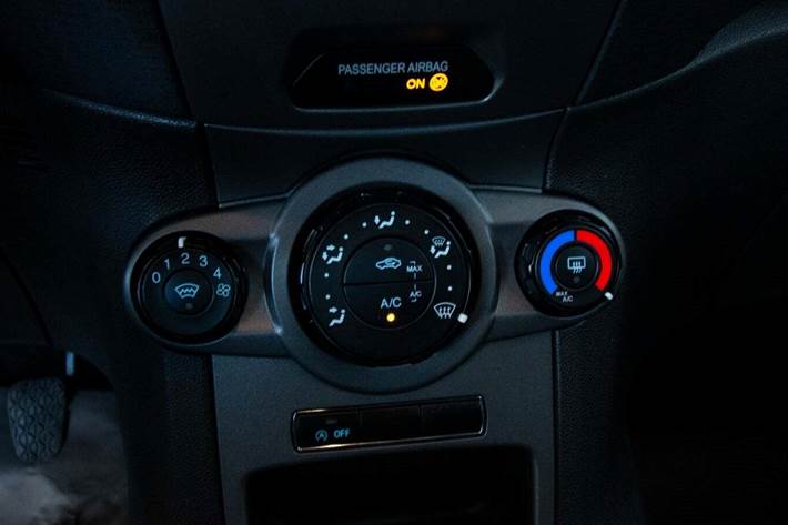 Hvid Ford Fiesta fra 2015