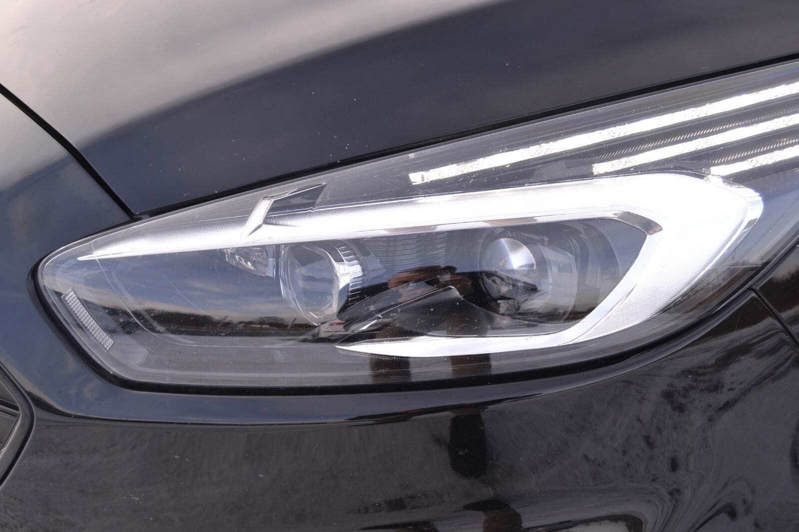 Sort Ford S-MAX fra 2019