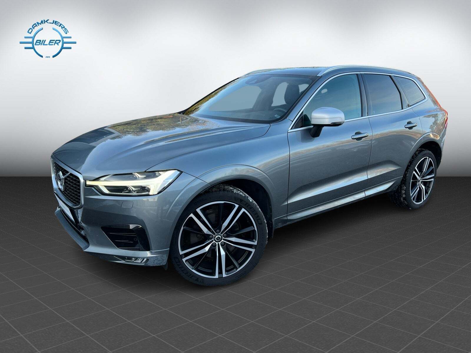 Grå Volvo XC60 fra 2019