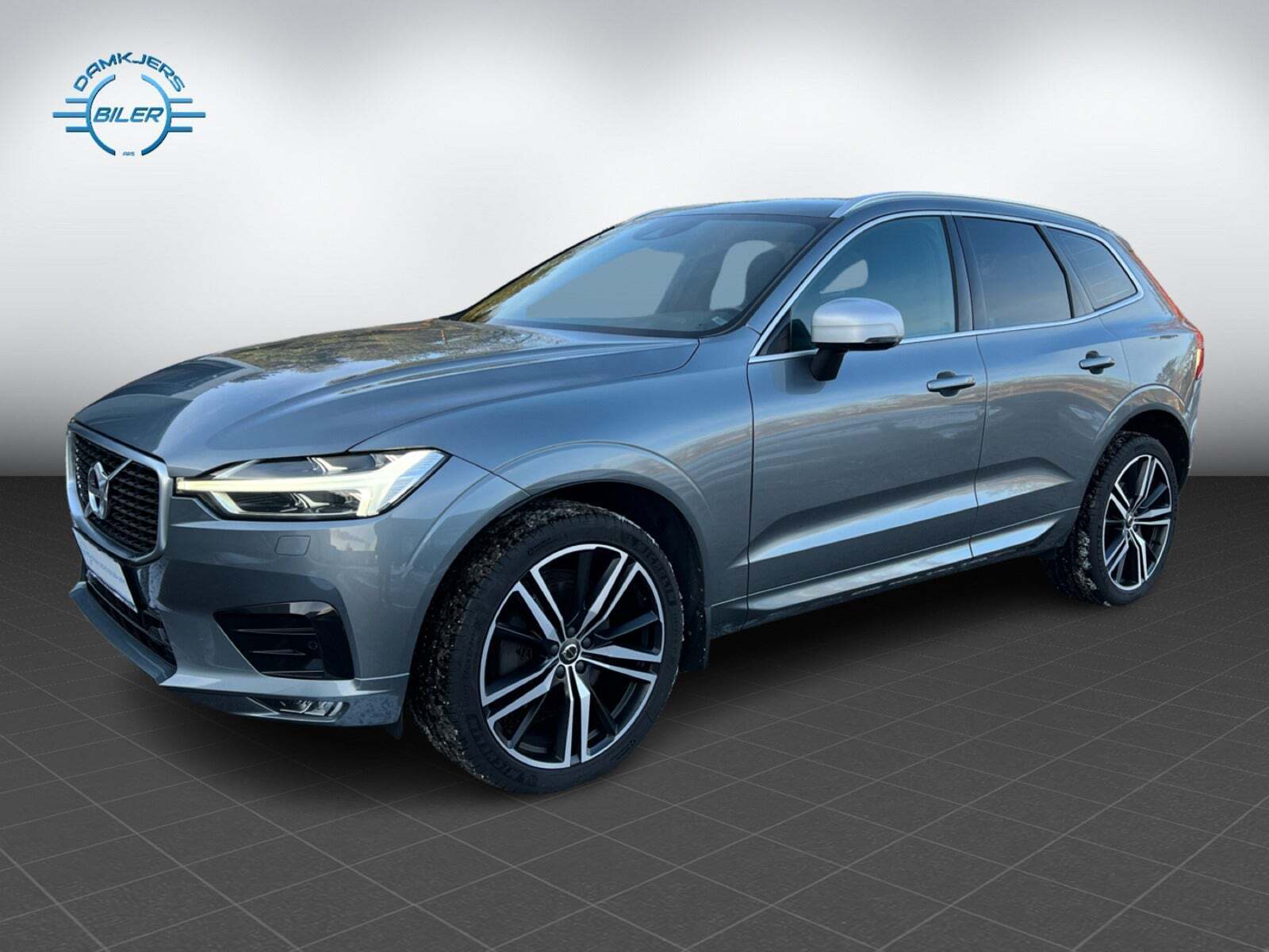 Grå Volvo XC60 fra 2019