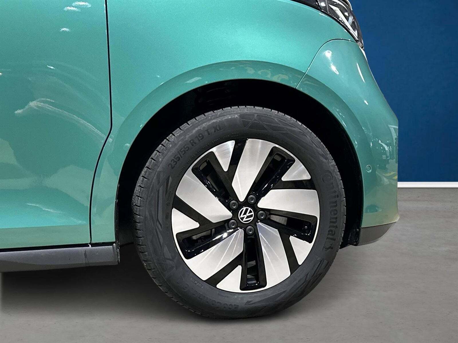 Grøn VW ID.Buzz fra 2023