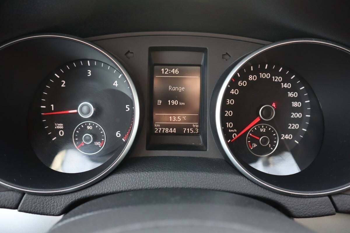 Sølv VW Golf VI fra 2010