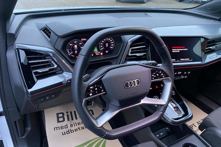 Hvid Audi Q4 e-tron fra 2022