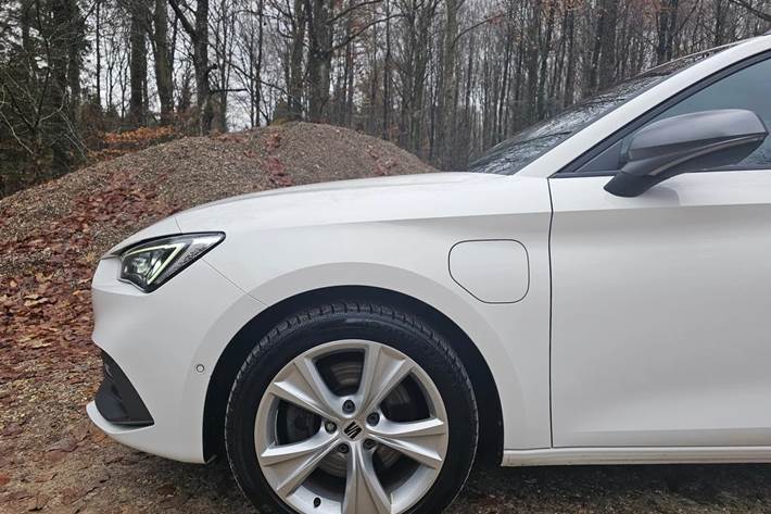 Hvid Seat Leon fra 2021