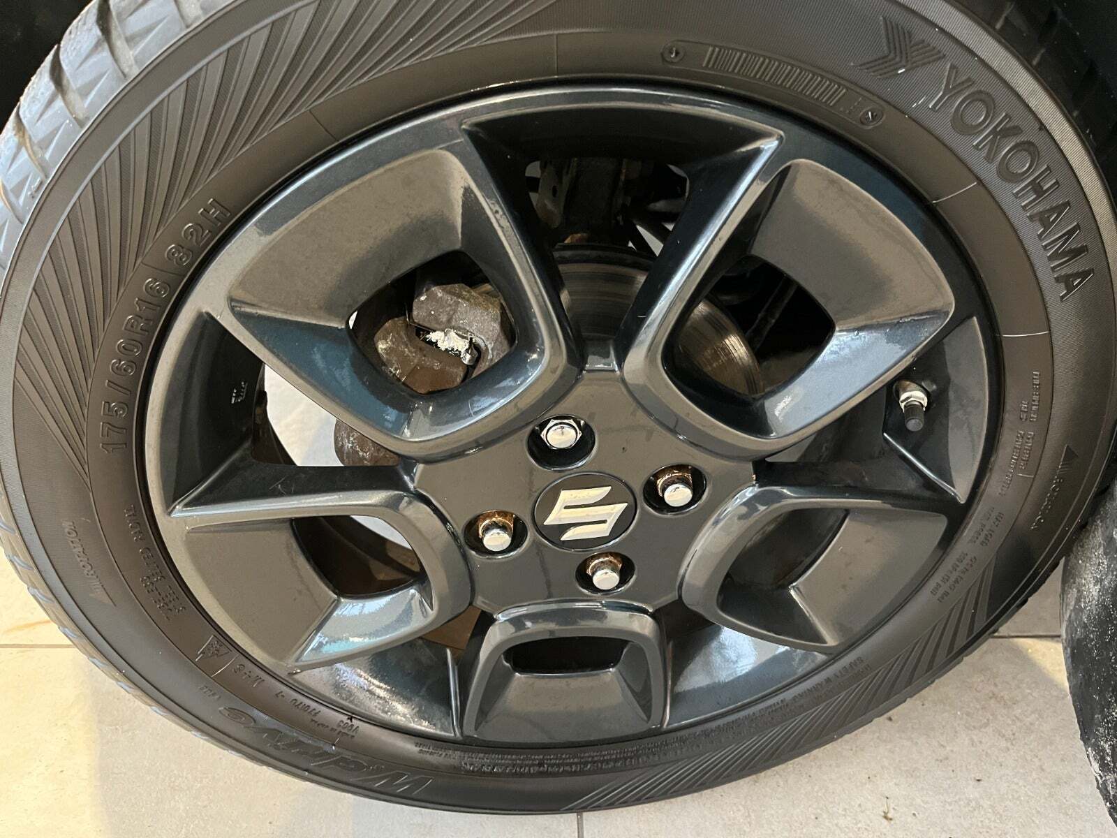 Turquoise Suzuki Ignis fra 2017