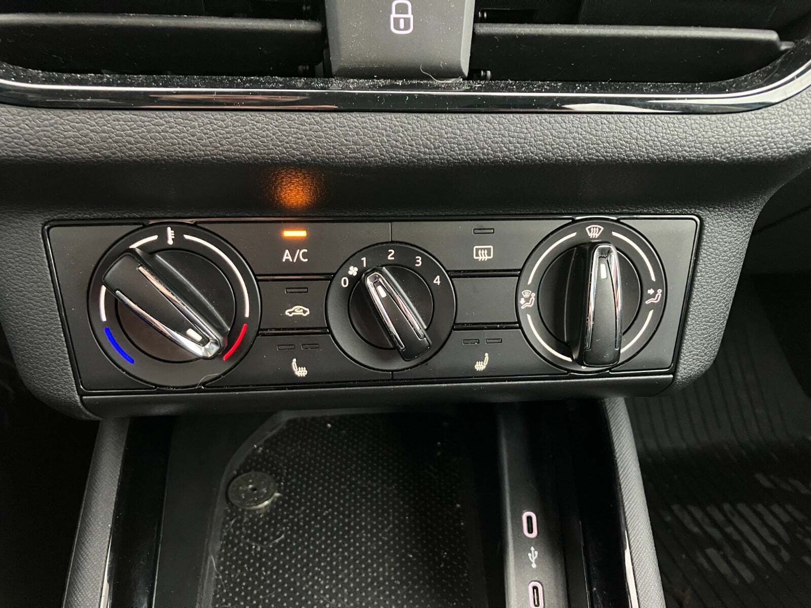 Blå Skoda Kamiq fra 2022