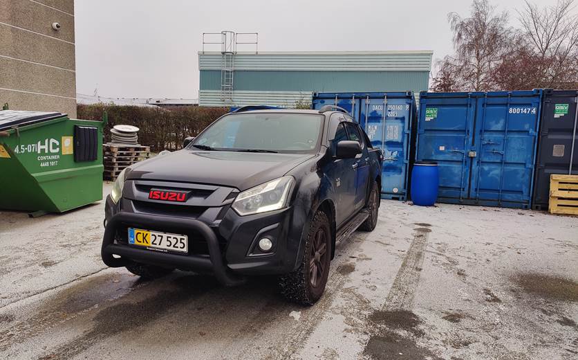 Isuzu D-Max 1,9 Black Edition