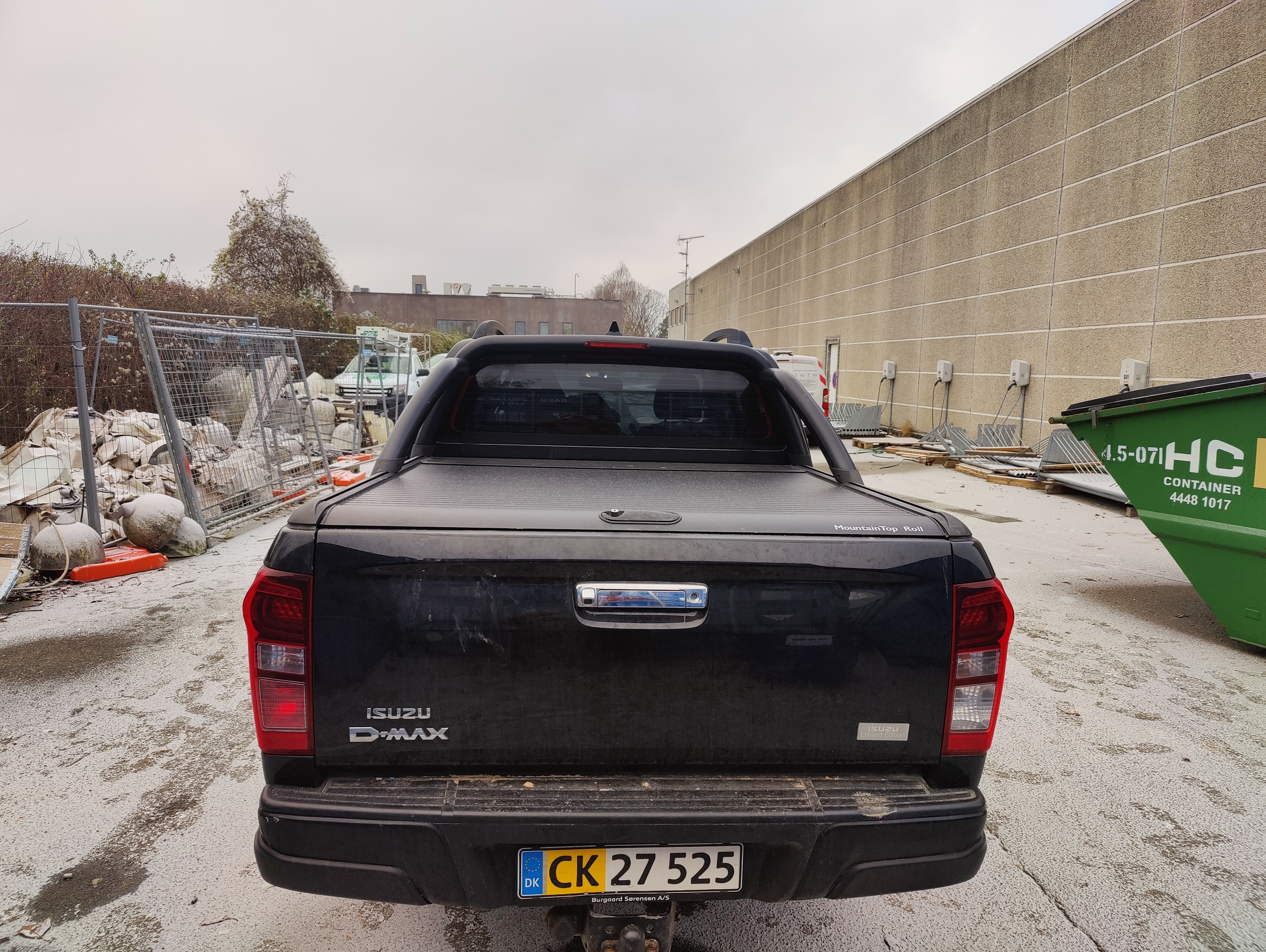 Sort Isuzu D-Max fra 2017