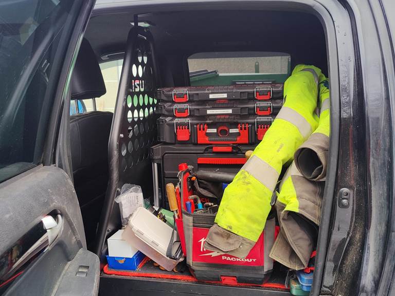 Isuzu D-Max 1,9 Black Edition