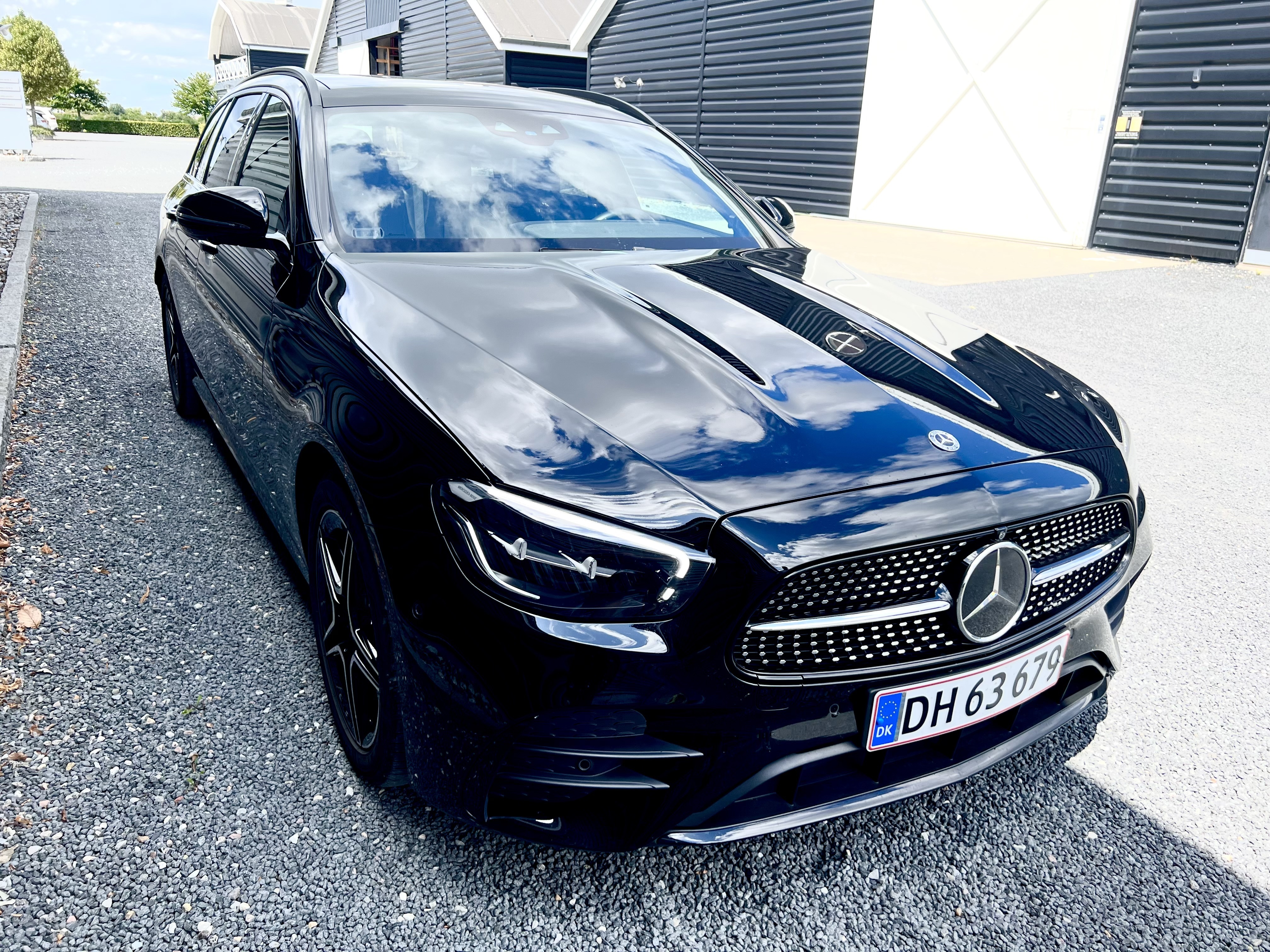 Sort Mercedes E300 e fra 2022