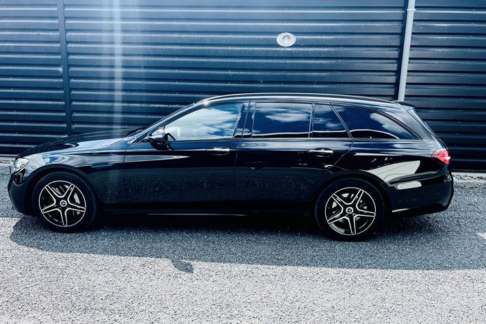 Sort Mercedes E300 e fra 2022