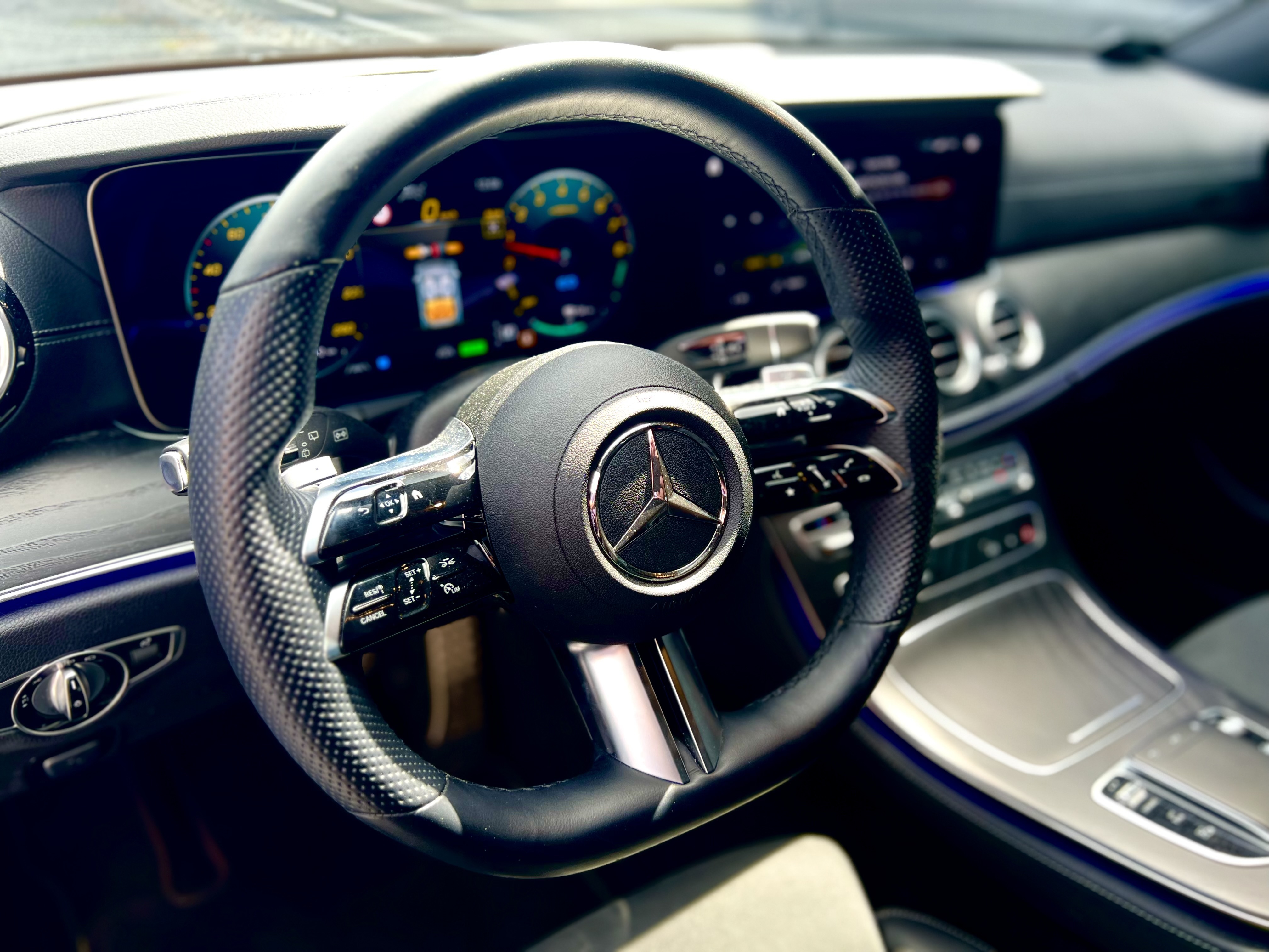Sort Mercedes E300 e fra 2022