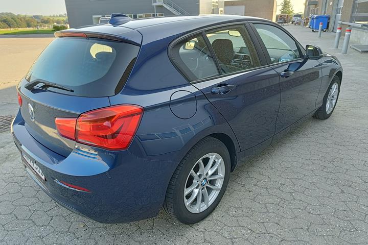 Blå BMW 1-Serie fra 2018