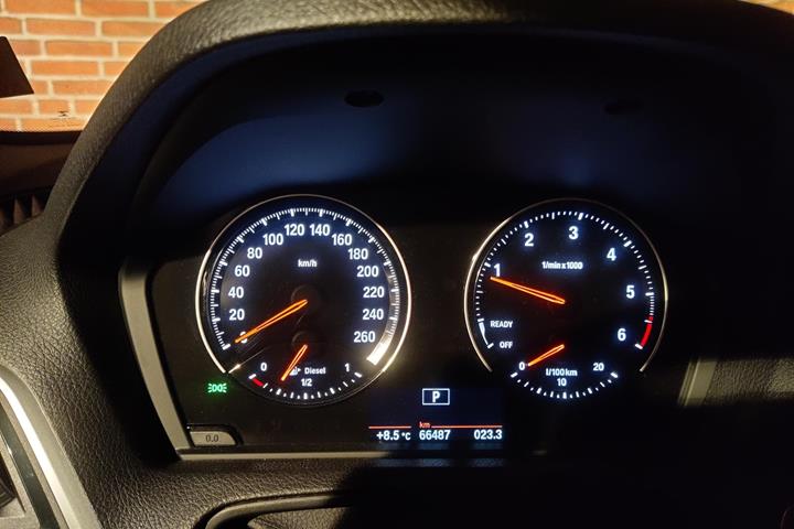 Blå BMW 1-Serie fra 2018
