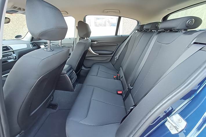 Blå BMW 1-Serie fra 2018