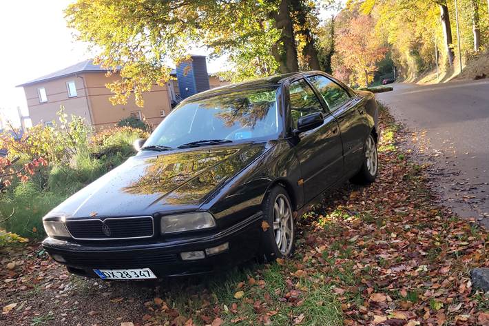 Sort Maserati Quattroporte fra 1997