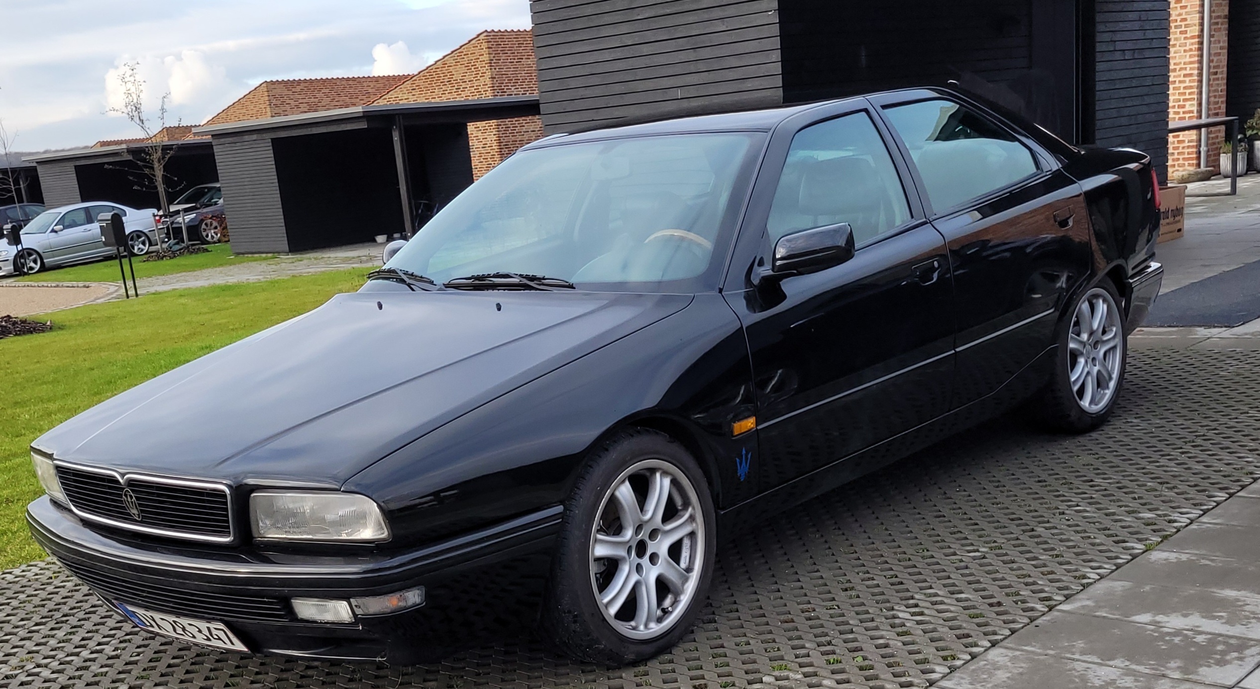 Sort Maserati Quattroporte fra 1997