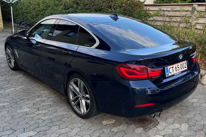 Blå BMW 4-serie fra 2018