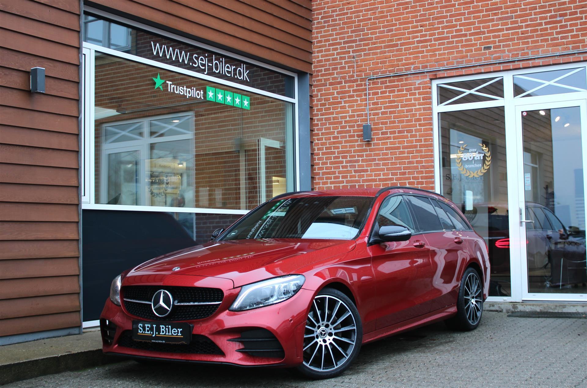 Rød Mercedes C220 d fra 2021