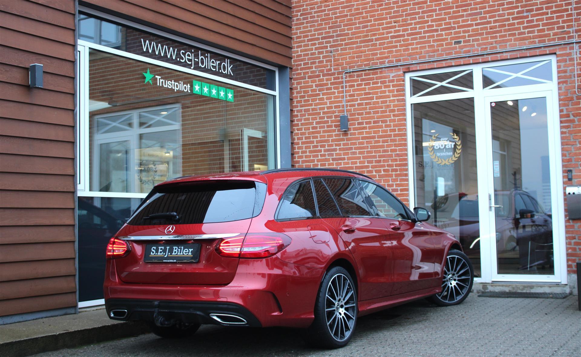 Rød Mercedes C220 d fra 2021