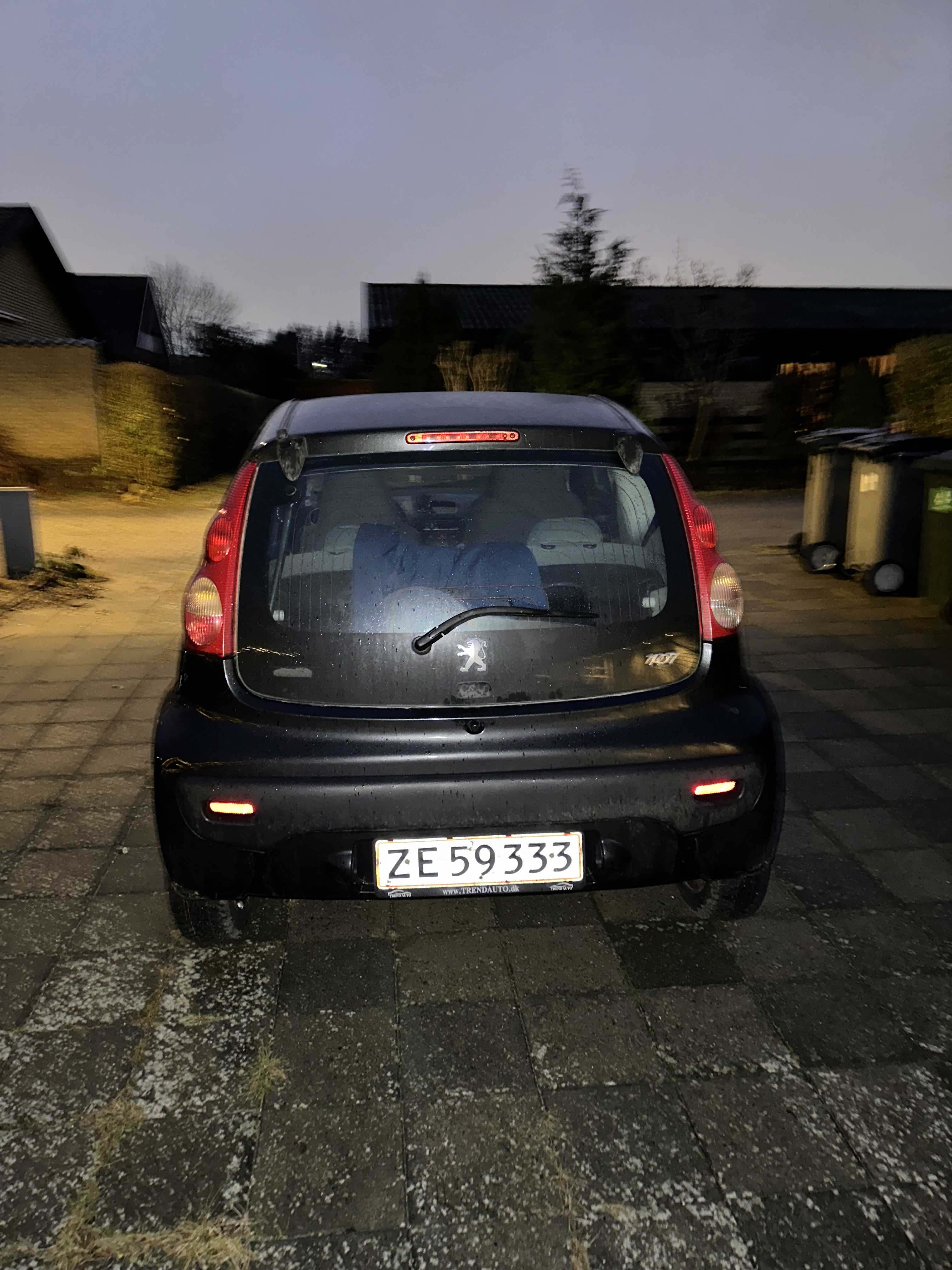 Peugeot 107 1,0 I 3D MAN.