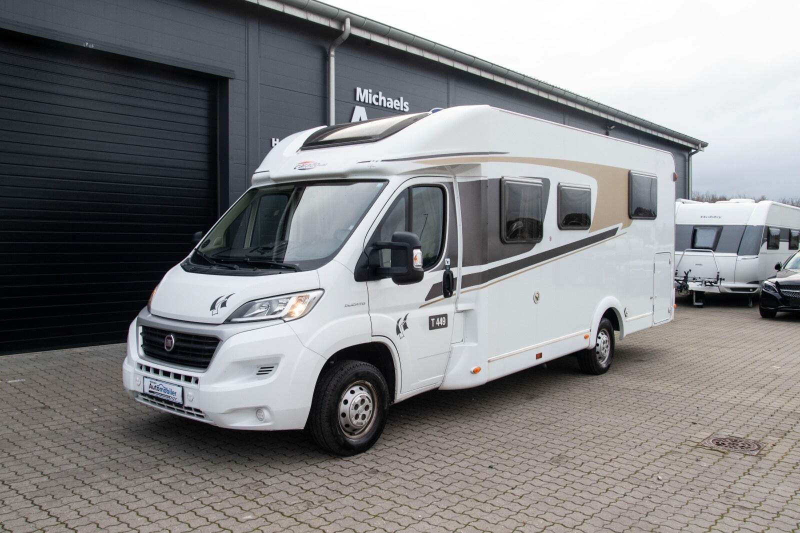 Hvid Fiat Carado fra 2017