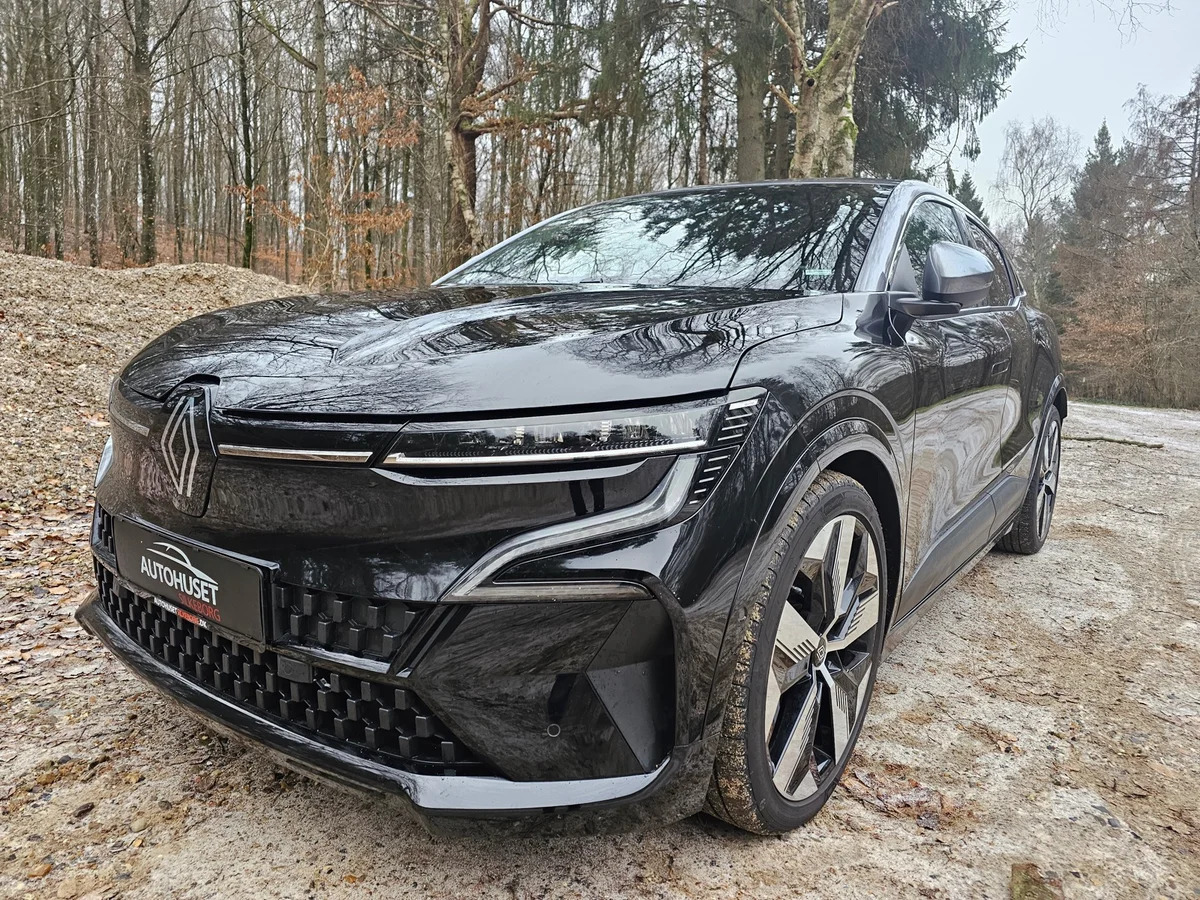 Sort Renault Megane E-Tech fra 2022