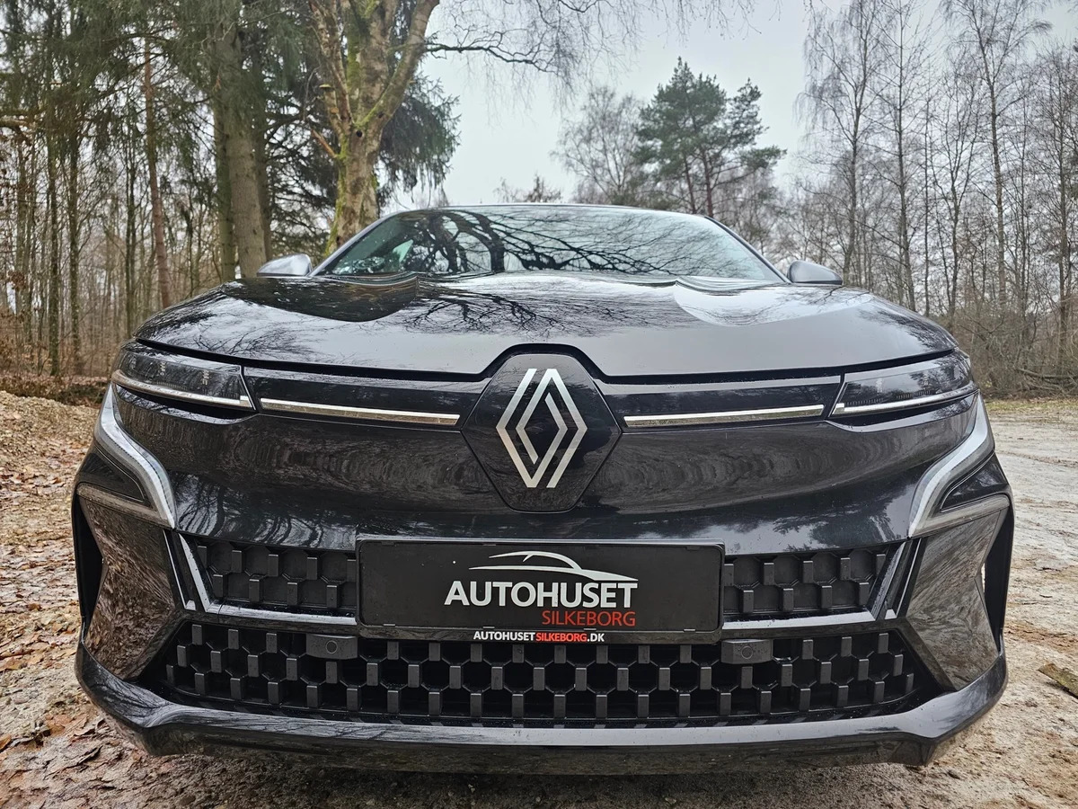 Sort Renault Megane E-Tech fra 2022