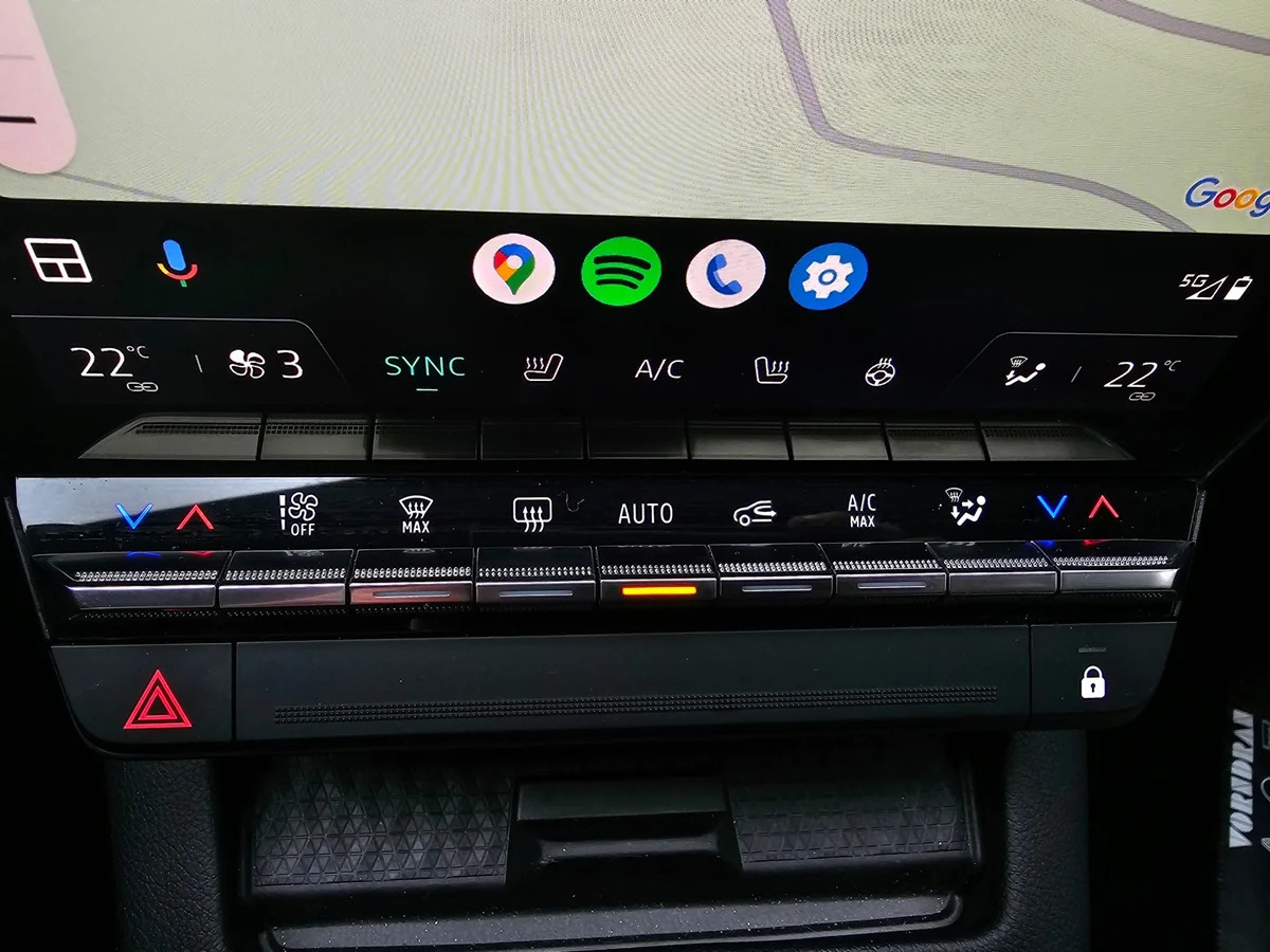 Sort Renault Megane E-Tech fra 2022