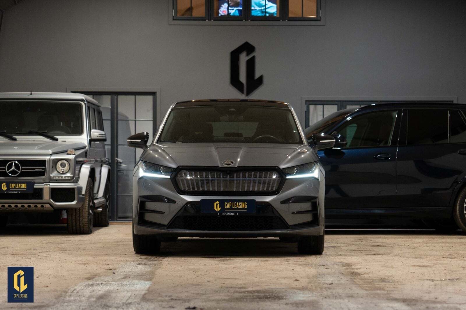 Grå Skoda Enyaq fra 2022