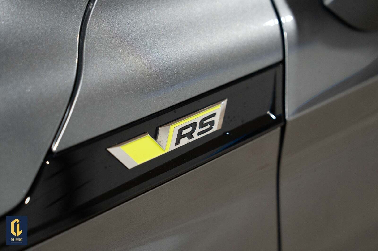 Grå Skoda Enyaq fra 2022