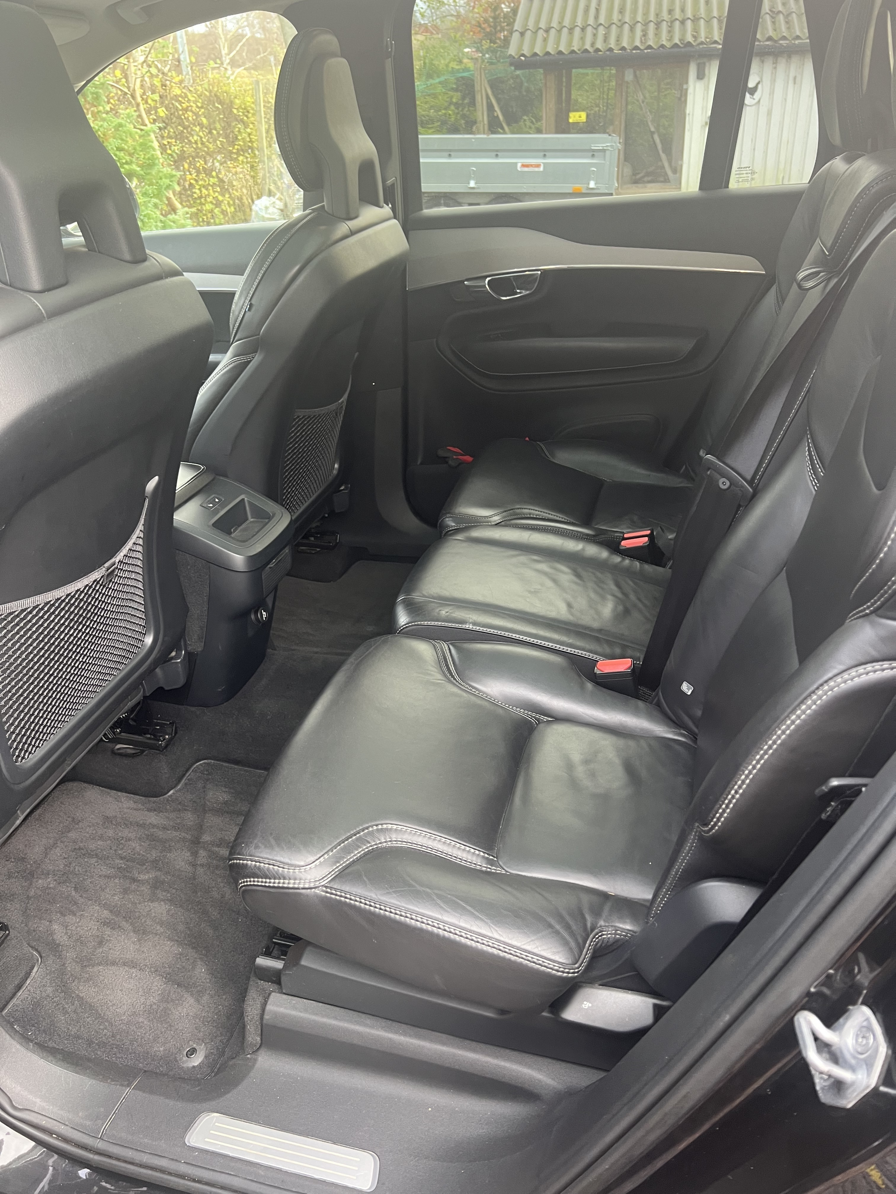 Sort Volvo XC40 fra 2015