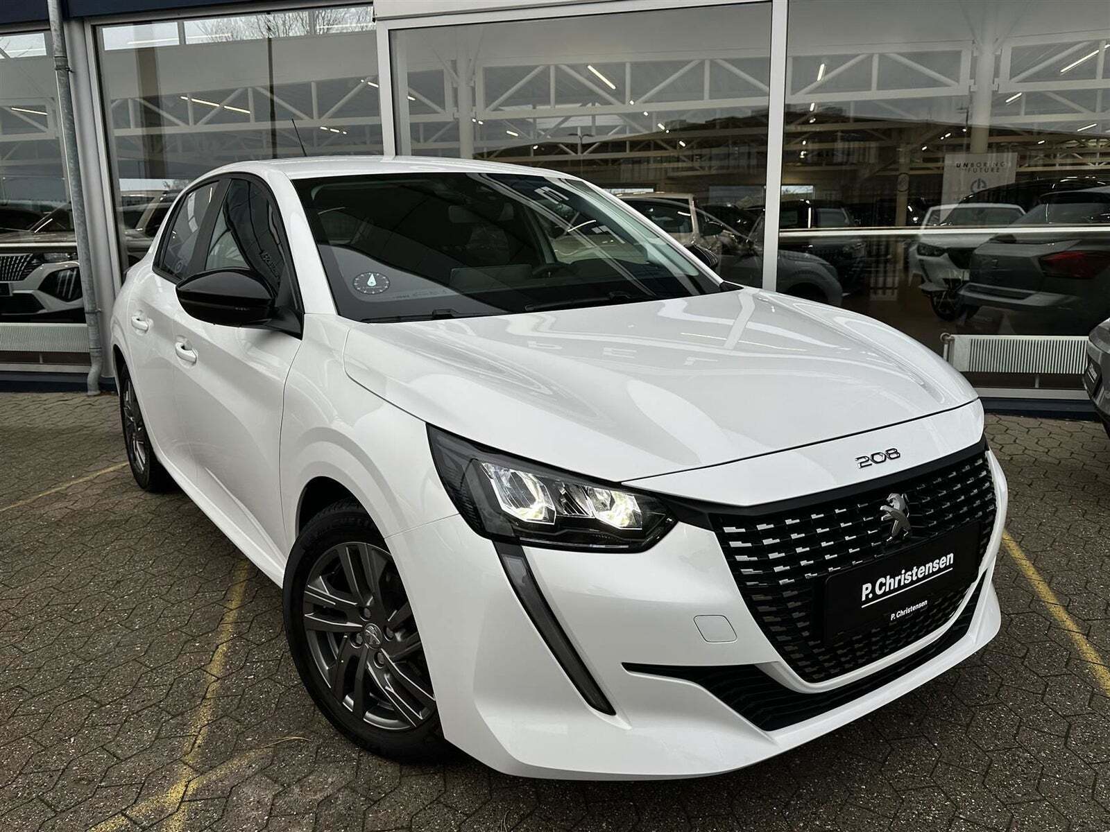 Hvid Peugeot 208 fra 2022