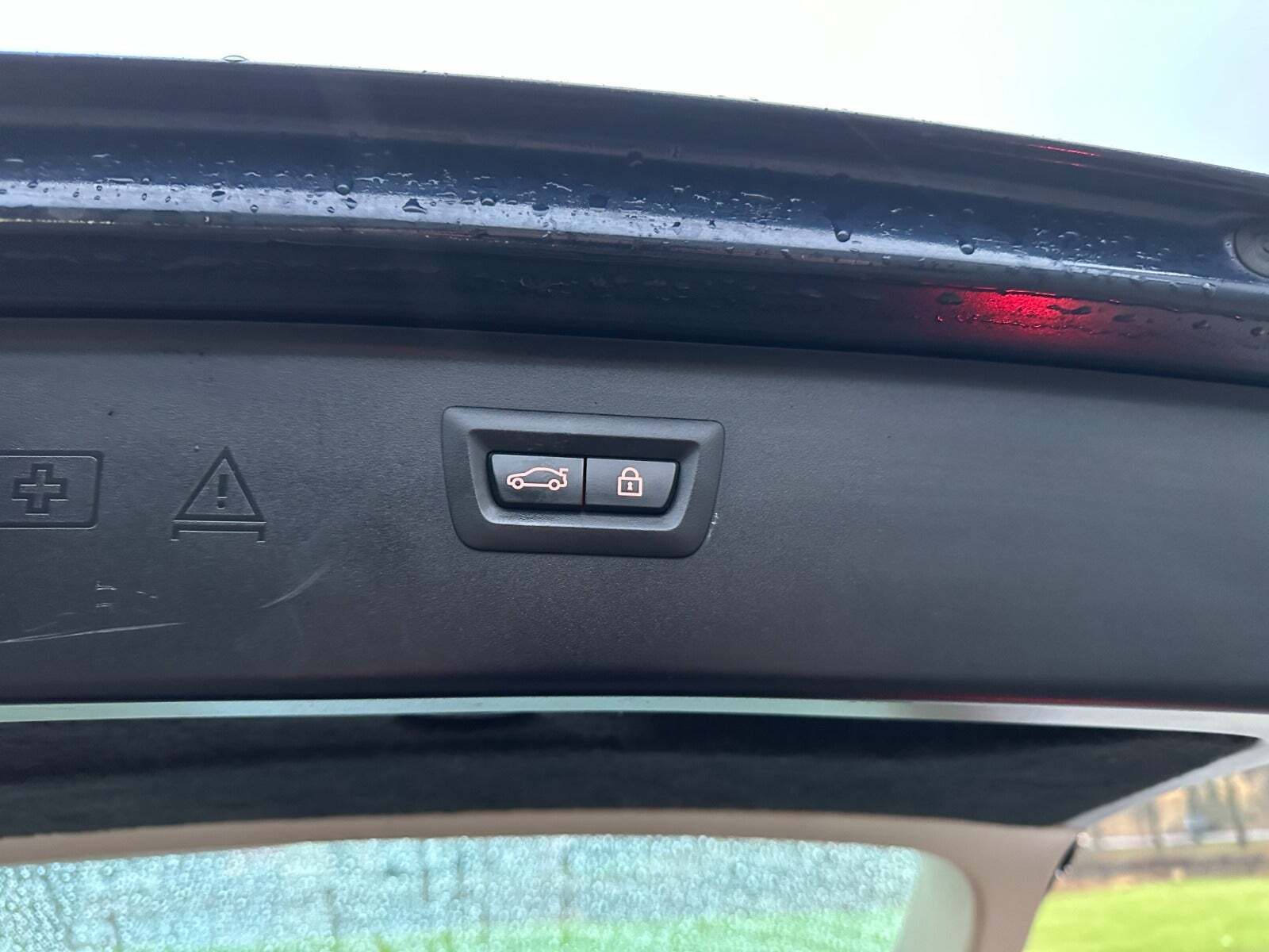 Blå BMW 520d fra 2014