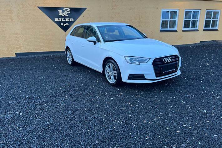Hvid Audi A3 fra 2017