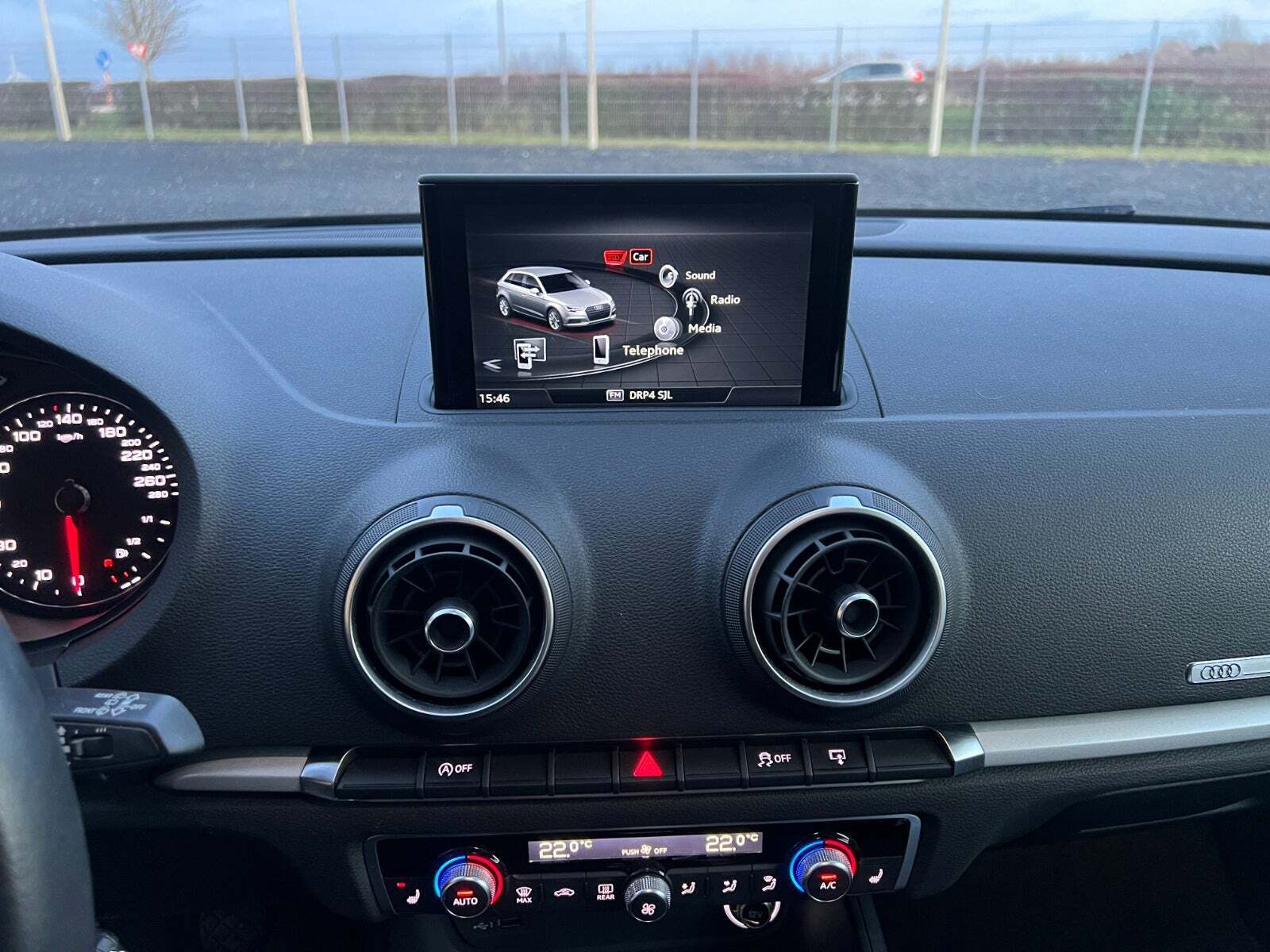 Hvid Audi A3 fra 2017