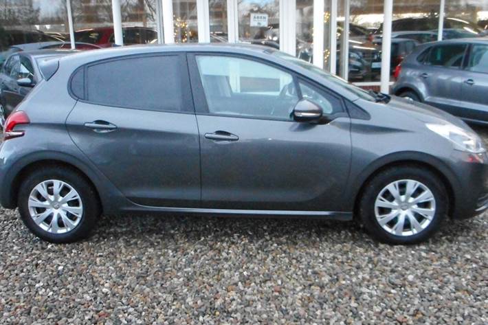 undefined Peugeot 208 fra 2019