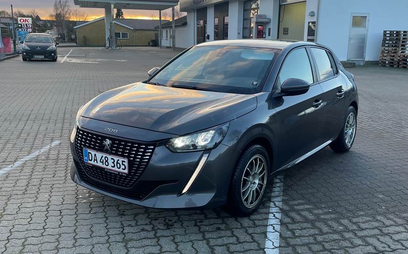 Peugeot 208 1,2 PureTech 75 5D