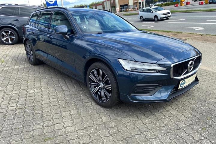 Blå Volvo V60 fra 2019