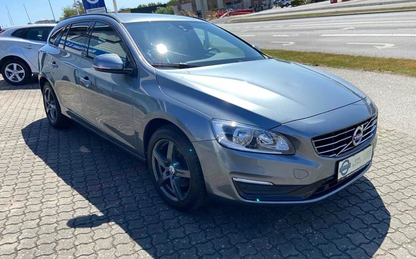 Volvo V60 2,0 D2 Momentum 120HK Stc 6g Aut.