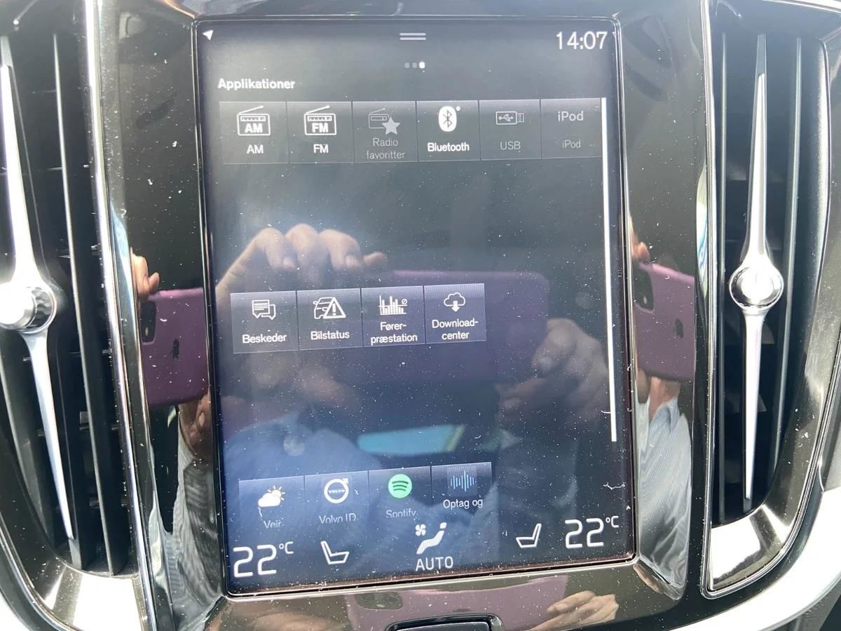 Blå Volvo V60 fra 2019